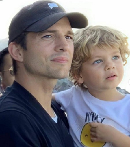 Dimitri Portwood Kutcher - Ashton Kutcher and Mila’ Son Age, Biography + Net Worth - Ghanaclasic