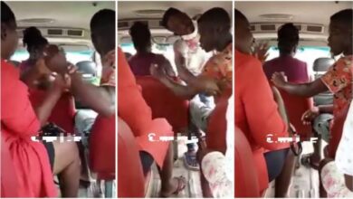 Trotro Mate N Passenger Fights Dirty Over 1 Ghana Cedis Note - Video Below