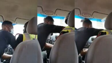 Strong Uber Driver Wrestle Hard With Police Officer For Seizing His Car Key While De Car Was Moving - Video