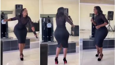 Bootylicious Lady Leading Praise And Worship In Church Shocked Netizens
