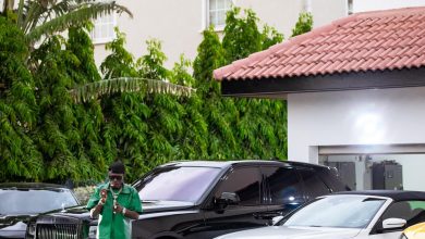 Shatta Wale Cruise In A New Song Rolls Royce