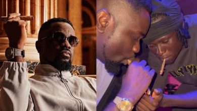 Sarkodie Smoking With JayBahd Trends Online - Video Here