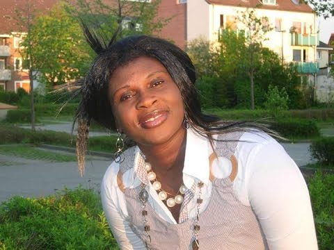 Esther Smith – Onyame Ye Nyame