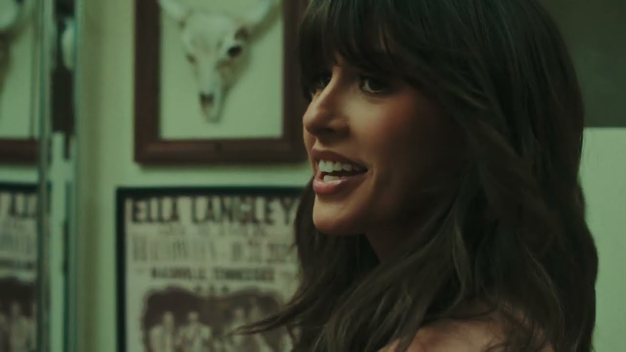 Ella Langley - Choosin' Texas (Country Music Hit)