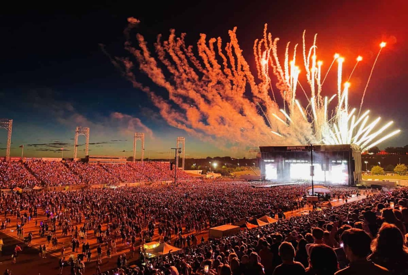 Hersheypark Emergency Shelter Notice: What to Know About the Rescheduled Forrest Frank Concert 2 Storms Force Last-Minute Changes: What You Need to Know About Tonight’s Rescheduled Forrest Frank Concert