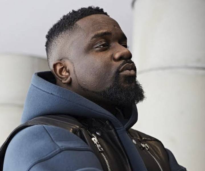 Sarkodie Drops Unfiltered Truth on O2 Arena Doubts & The Jollof Feud—And Fans Can’t Look Away 1 Sarkodie Drops Unfiltered Truth on O2 Arena Doubts & The Jollof Feud—And Fans Can’t Look Away